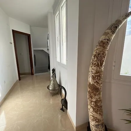 Alyana Vandrerhjem *